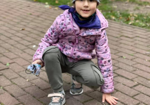 Julia ze swoimi kasztanami.
