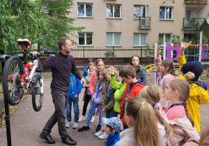 Burza mózgów "Budowa roweru" dla uczniów z klasy 3a.