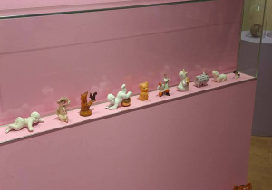 Wystawa obiektów z kolekcji Muzeum Warszawskiej Pragi.