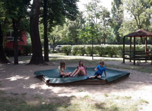 Odnowienie placu zabaw na terenie szkoły - głosowanie
