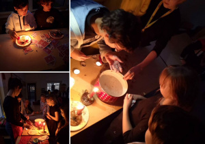 Uczniowie podczas wróżb.